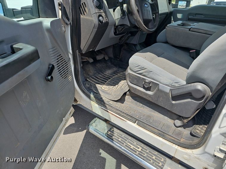 image for item EJ5822 2014 Ford  F250 Super Duty XL Crew Cab pickup truck