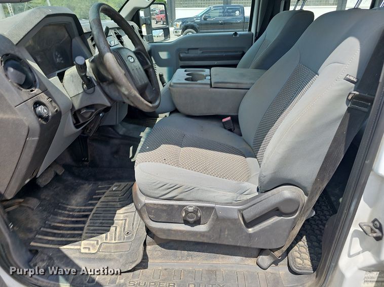 image for item EJ5822 2014 Ford  F250 Super Duty XL Crew Cab pickup truck