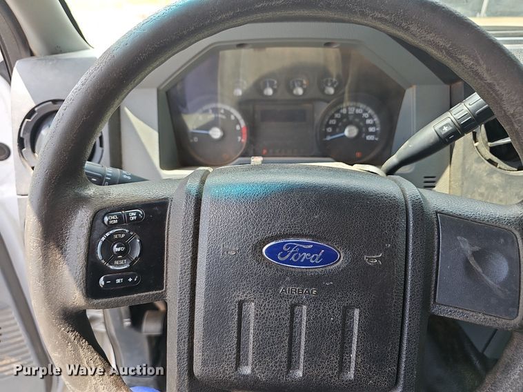 image for item EJ5822 2014 Ford  F250 Super Duty XL Crew Cab pickup truck