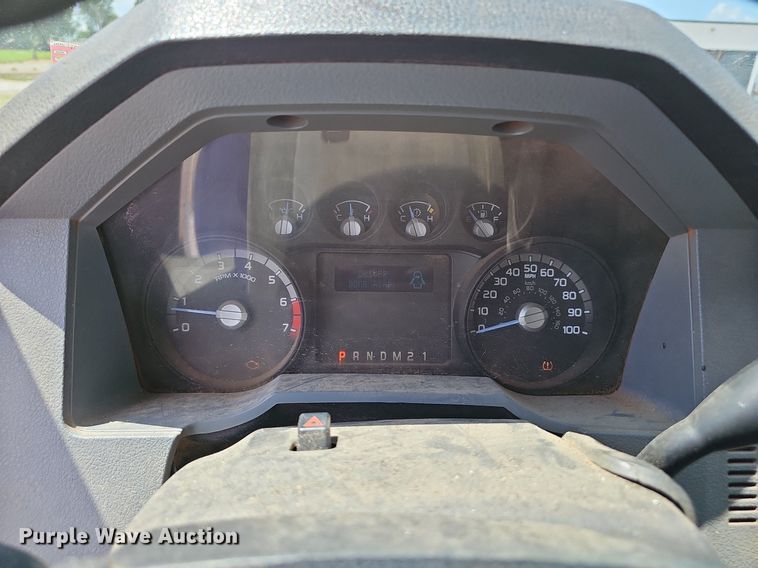 image for item EJ5822 2014 Ford  F250 Super Duty XL Crew Cab pickup truck