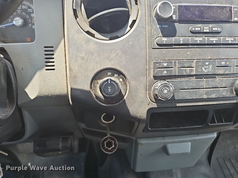 image for item EJ5822 2014 Ford  F250 Super Duty XL Crew Cab pickup truck