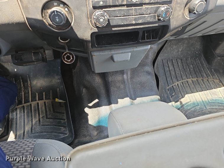 image for item EJ5822 2014 Ford  F250 Super Duty XL Crew Cab pickup truck