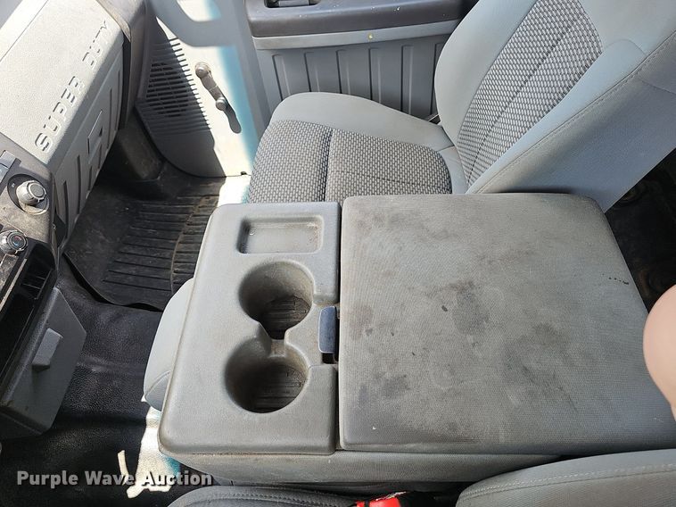 image for item EJ5822 2014 Ford  F250 Super Duty XL Crew Cab pickup truck