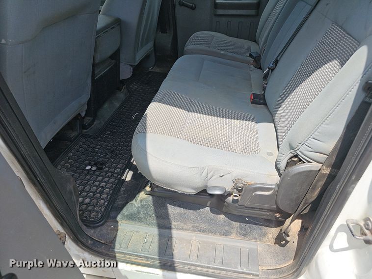 image for item EJ5822 2014 Ford  F250 Super Duty XL Crew Cab pickup truck