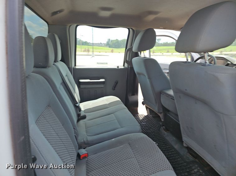 image for item EJ5822 2014 Ford  F250 Super Duty XL Crew Cab pickup truck