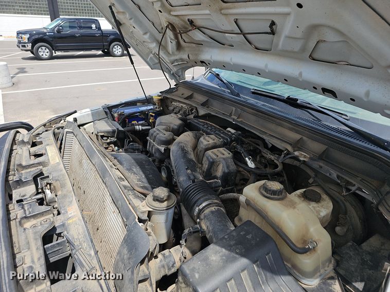 image for item EJ5822 2014 Ford  F250 Super Duty XL Crew Cab pickup truck