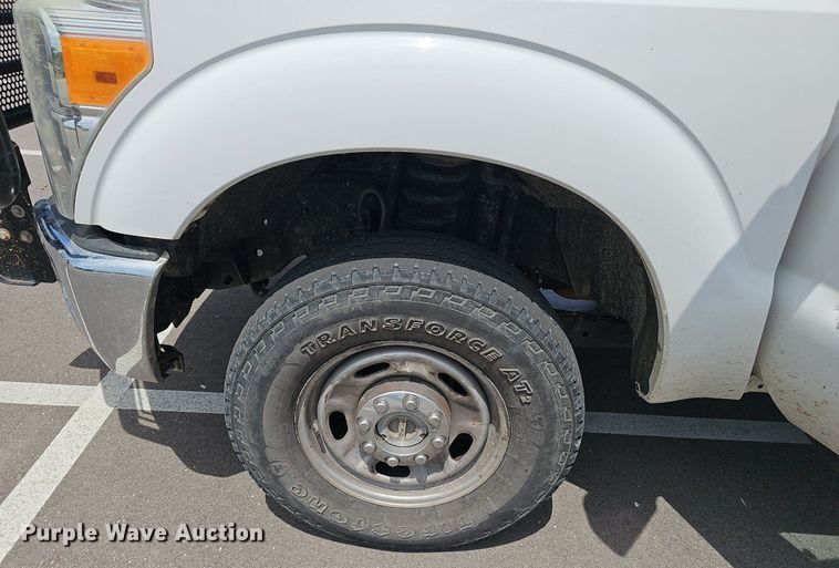 image for item EJ5822 2014 Ford  F250 Super Duty XL Crew Cab pickup truck