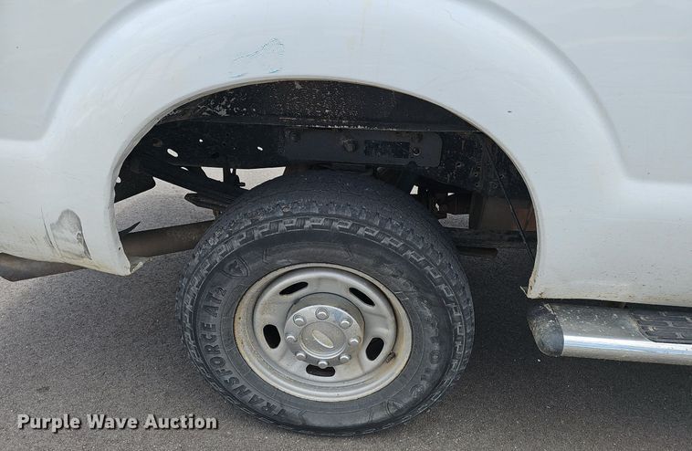 image for item EJ5822 2014 Ford  F250 Super Duty XL Crew Cab pickup truck