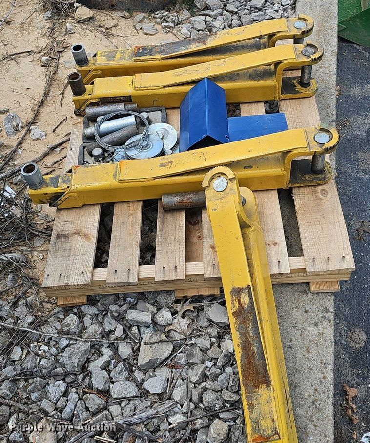 image for item EJ5824 Bend-Pak MX-10CX two post automotive lift