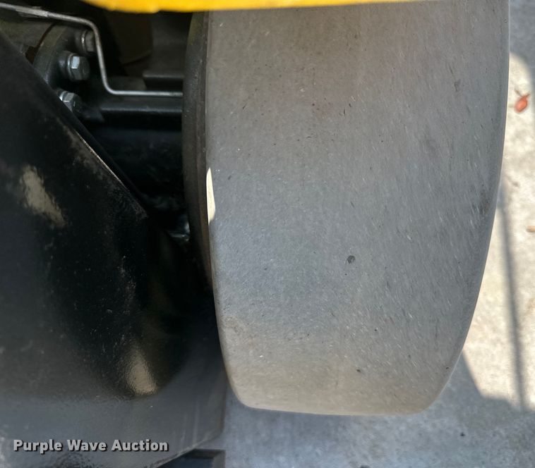 image for item EJ7140 Yale Veracitor 50VX forklift