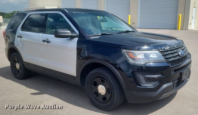 image for item EJ8012 2016 Ford  Explorer Police Interceptor  SUV