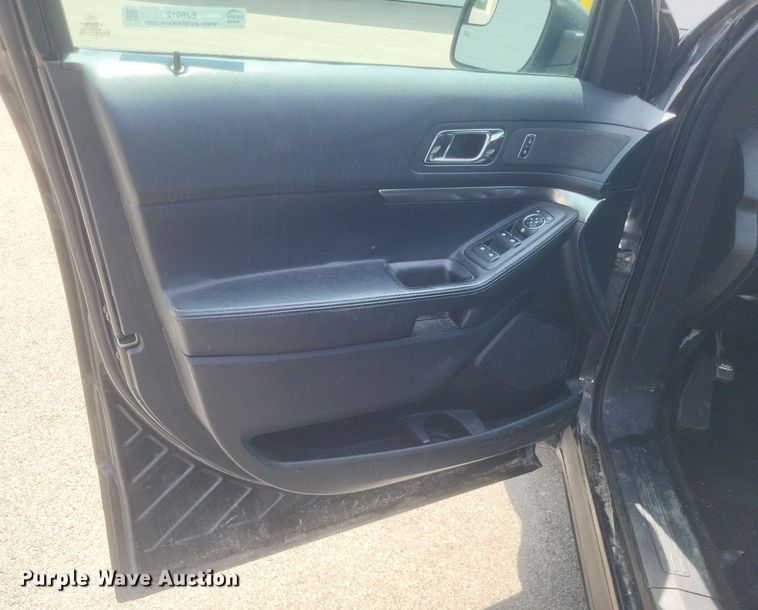 image for item EJ8012 2016 Ford  Explorer Police Interceptor  SUV