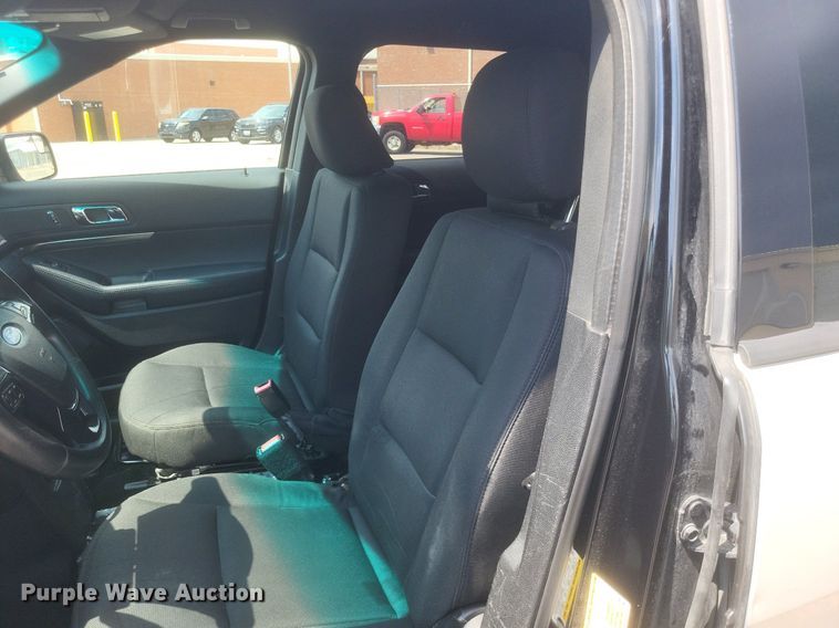 image for item EJ8012 2016 Ford  Explorer Police Interceptor  SUV