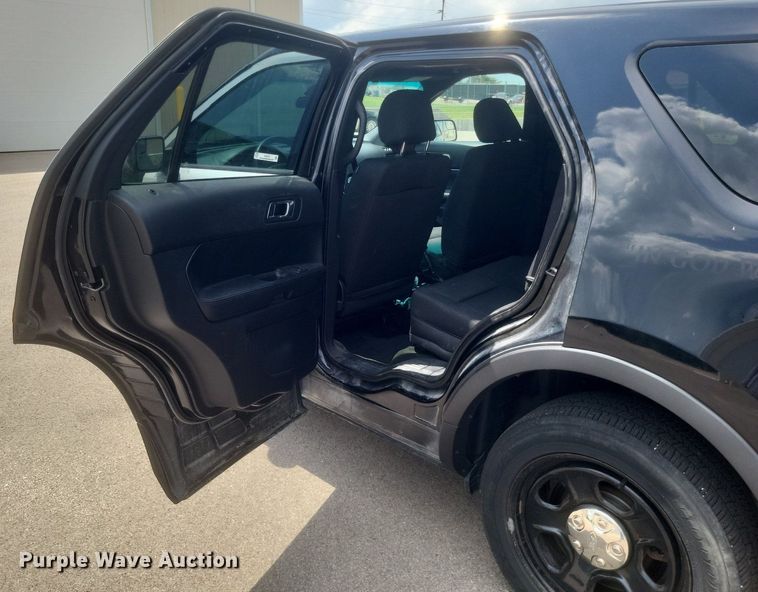 image for item EJ8012 2016 Ford  Explorer Police Interceptor  SUV