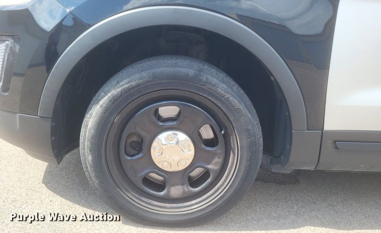 image for item EJ8012 2016 Ford  Explorer Police Interceptor  SUV