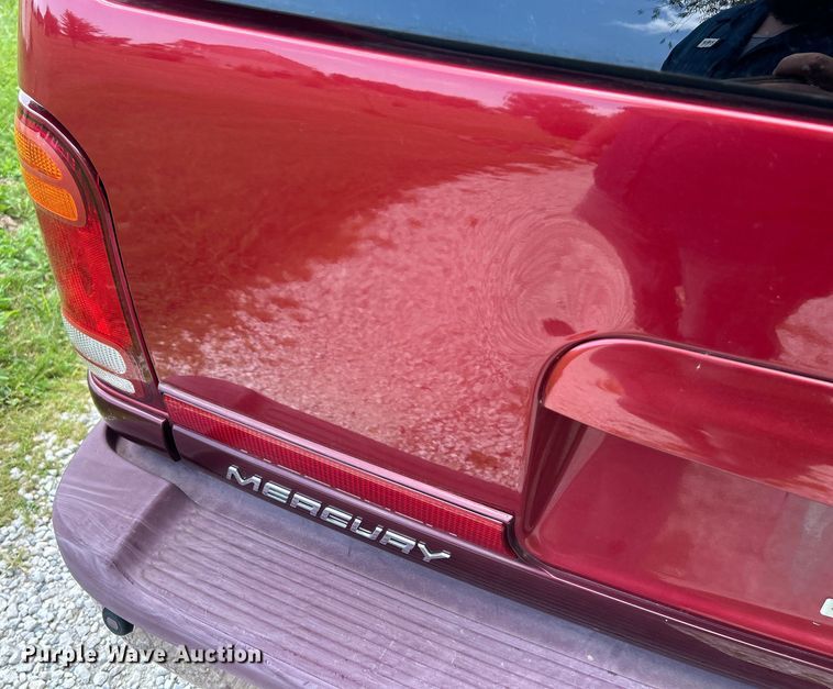 image for item EK3023 2000 Mercury  Mountianeer SUV