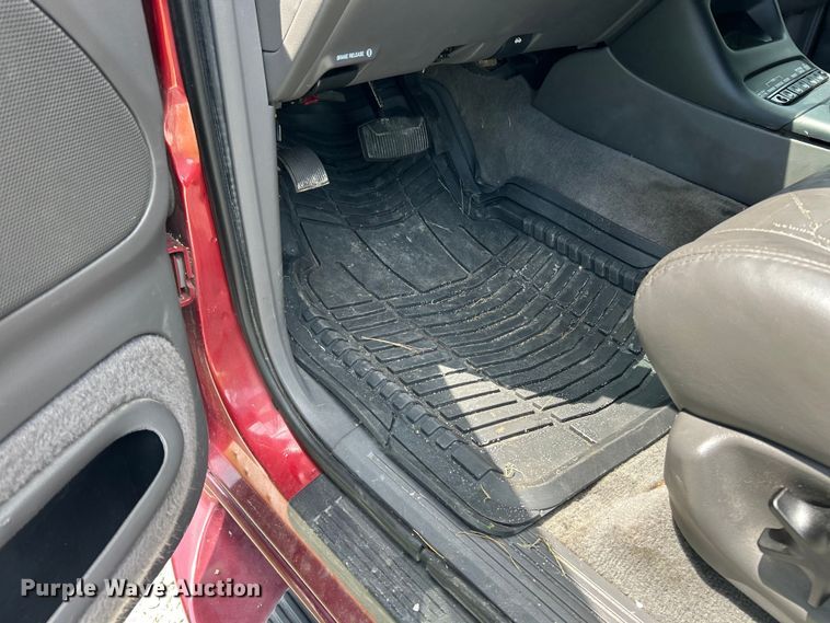 image for item EK3023 2000 Mercury  Mountianeer SUV