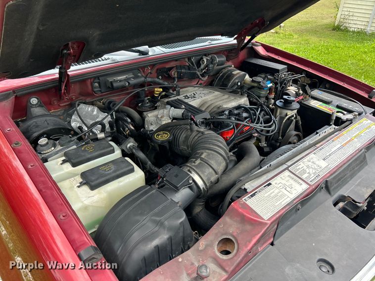 image for item EK3023 2000 Mercury  Mountianeer SUV