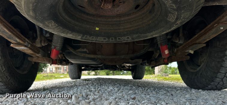 image for item EK3023 2000 Mercury  Mountianeer SUV