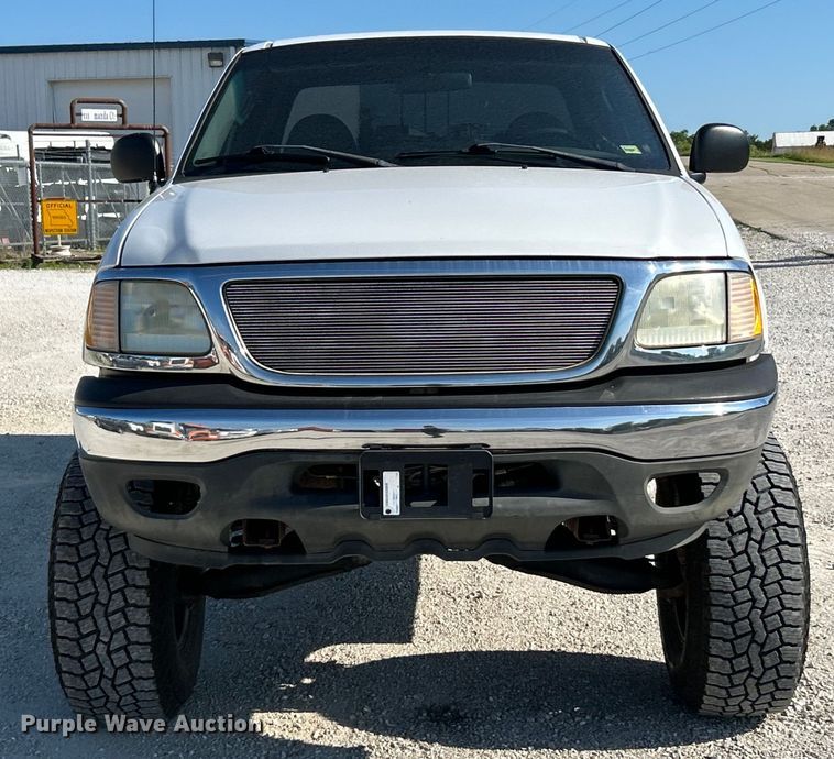 image for item EK4820 2002 Ford F150 XL SuperCab pickup truck