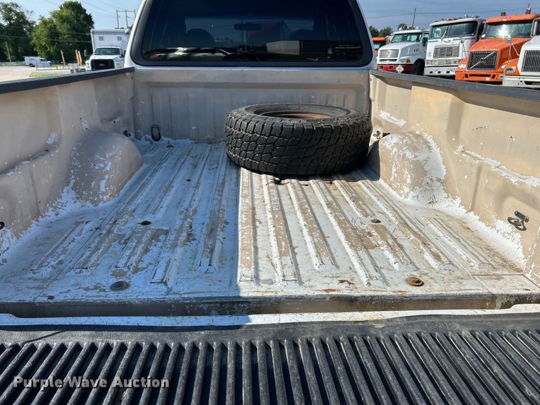 image for item EK4820 2002 Ford F150 XL SuperCab pickup truck