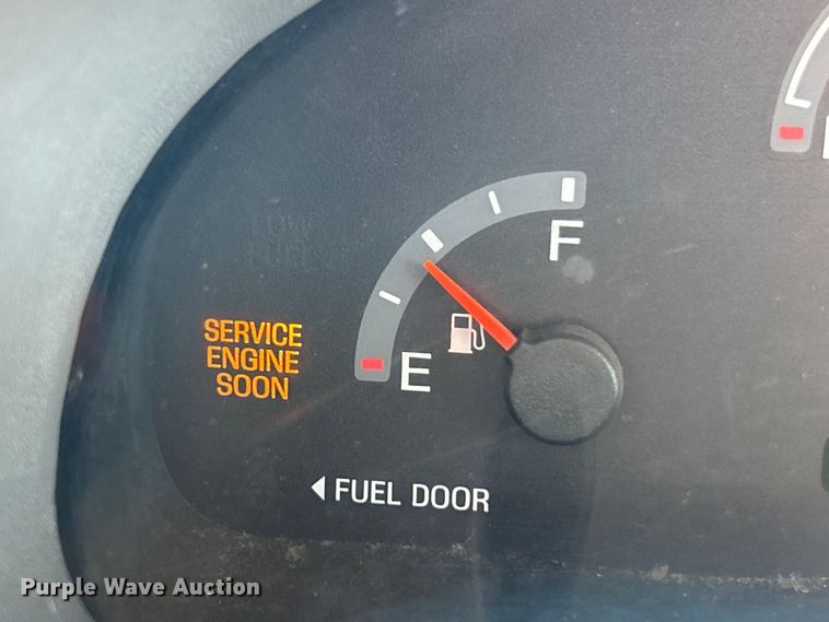 image for item EK4820 2002 Ford F150 XL SuperCab pickup truck