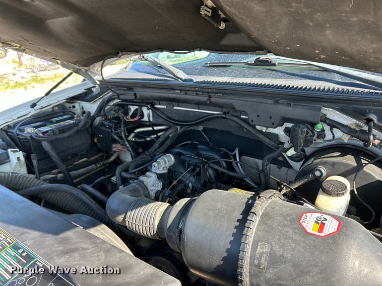 image for item EK4820 2002 Ford F150 XL SuperCab pickup truck