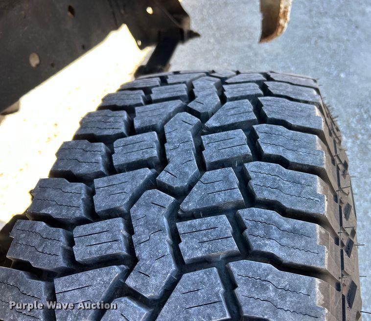 image for item EK4820 2002 Ford F150 XL SuperCab pickup truck