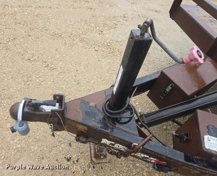 image for item EK6287 2014 PJ Carhauler TH202 tilt deck utility trailer