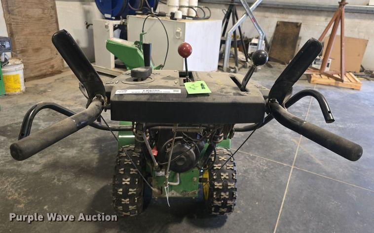 image for item EK6289 John Deere TRS32 snow blower