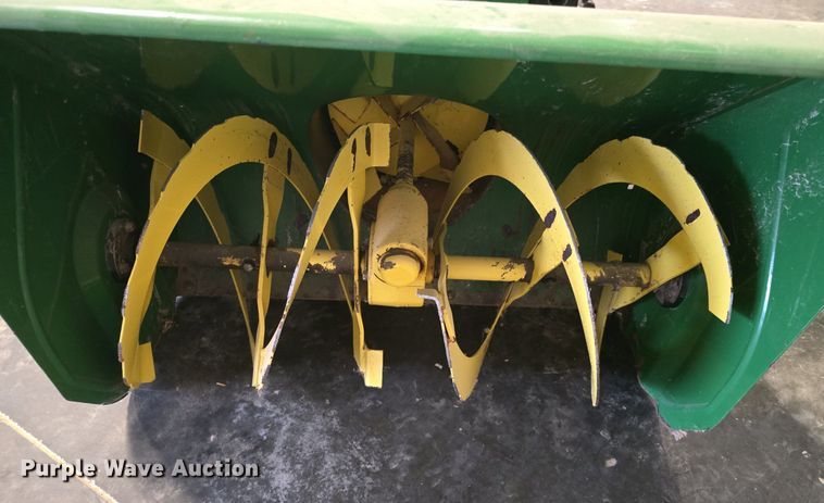 image for item EK6289 John Deere TRS32 snow blower