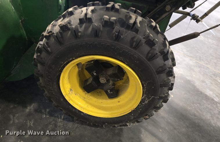 image for item EK6289 John Deere TRS32 snow blower