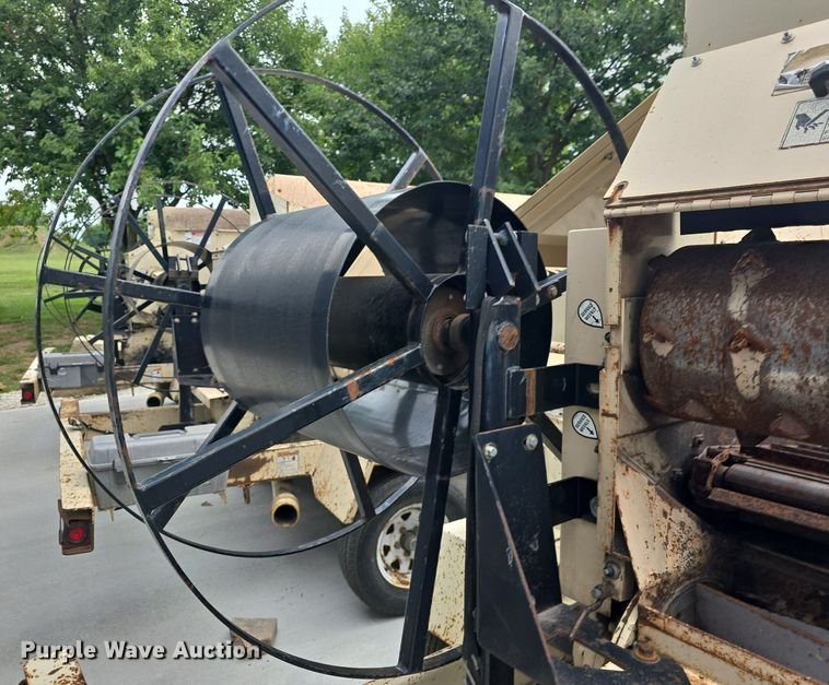 image for item EK6310 2011 Finn BB30218 bark blower