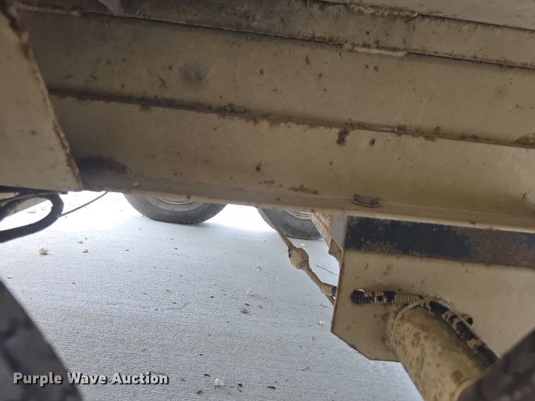 image for item EK6310 2011 Finn BB30218 bark blower