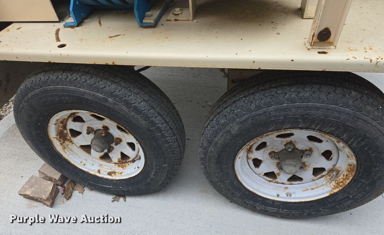 image for item EK6310 2011 Finn BB30218 bark blower