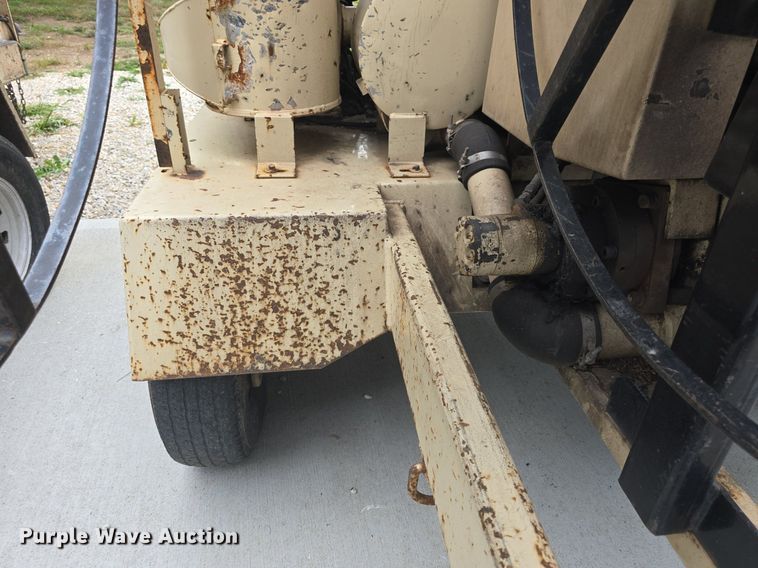 image for item EK6311 2011 Finn BB30218 bark blower