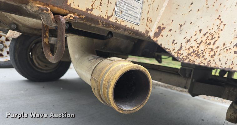 image for item EK6311 2011 Finn BB30218 bark blower