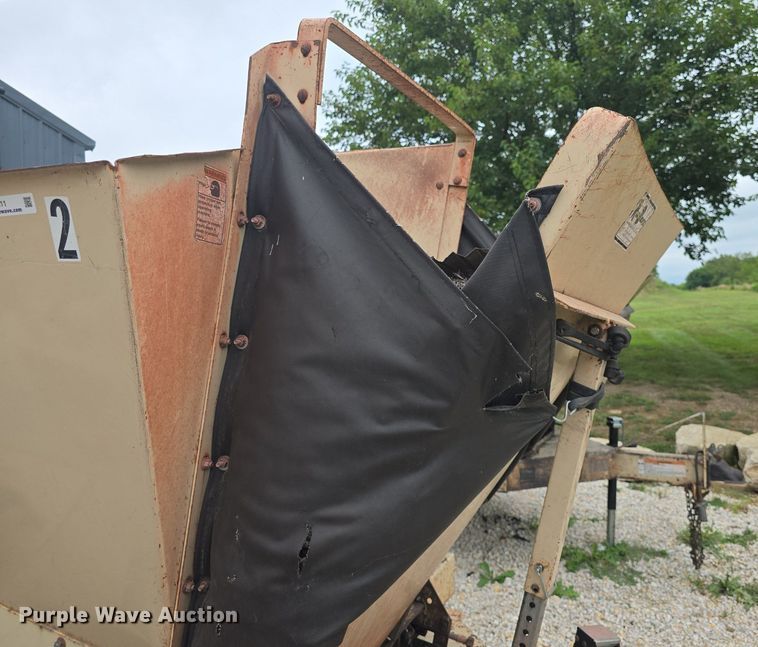 image for item EK6311 2011 Finn BB30218 bark blower