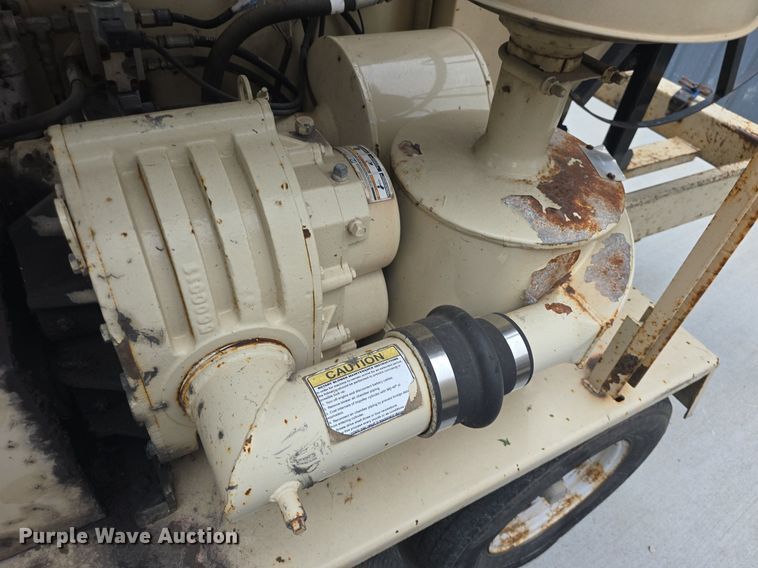 image for item EK6311 2011 Finn BB30218 bark blower