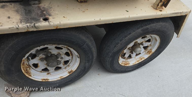 image for item EK6311 2011 Finn BB30218 bark blower