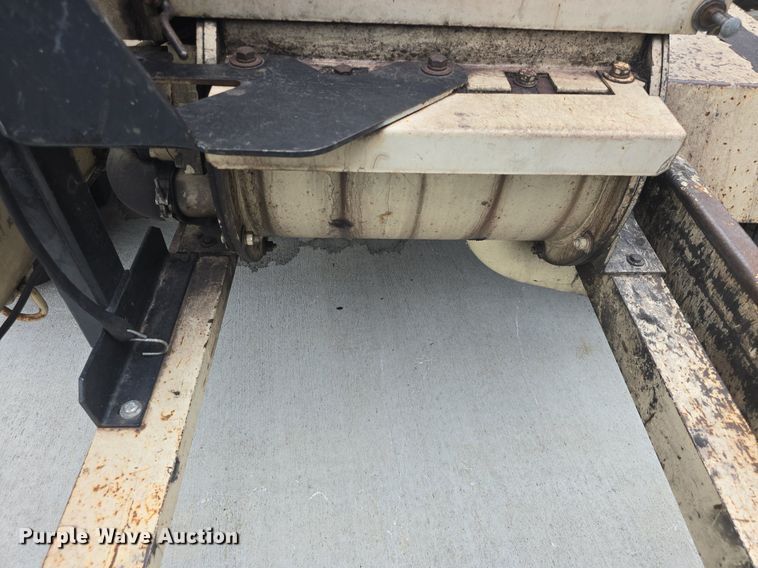 image for item EK6312 2012 Finn BB30218 bark blower