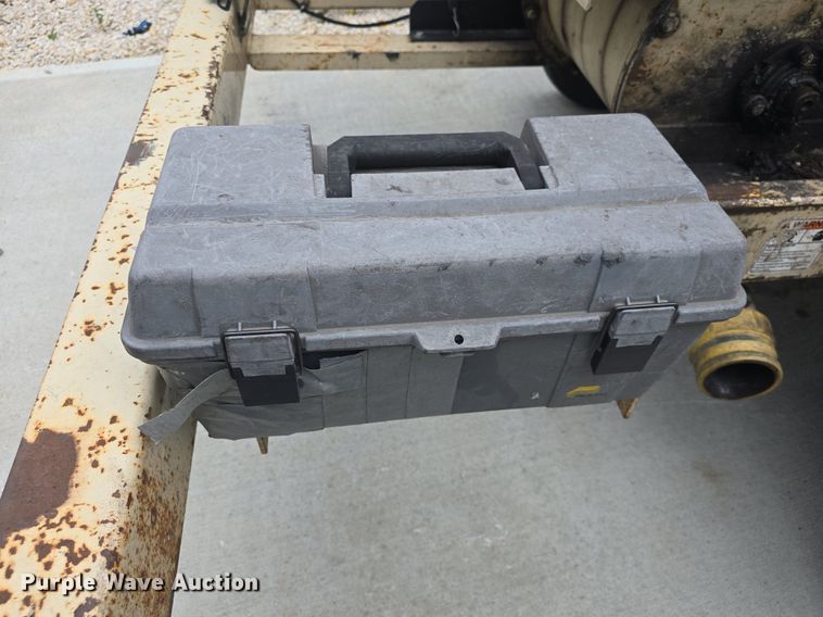 image for item EK6312 2012 Finn BB30218 bark blower