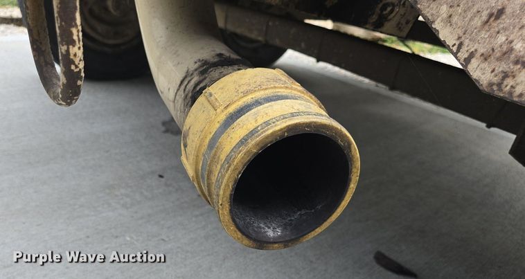 image for item EK6312 2012 Finn BB30218 bark blower