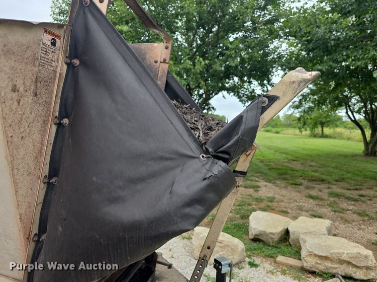 image for item EK6312 2012 Finn BB30218 bark blower