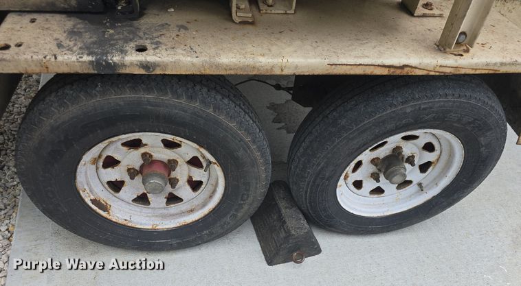 image for item EK6312 2012 Finn BB30218 bark blower