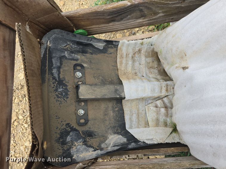 image for item EK6321 (4) John Deere tractor fenders