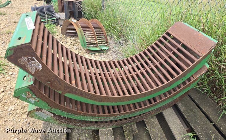 image for item EK6322 (16) John Deere combine concaves