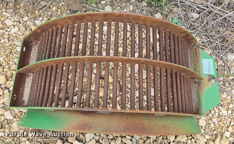image for item EK6322 (16) John Deere combine concaves