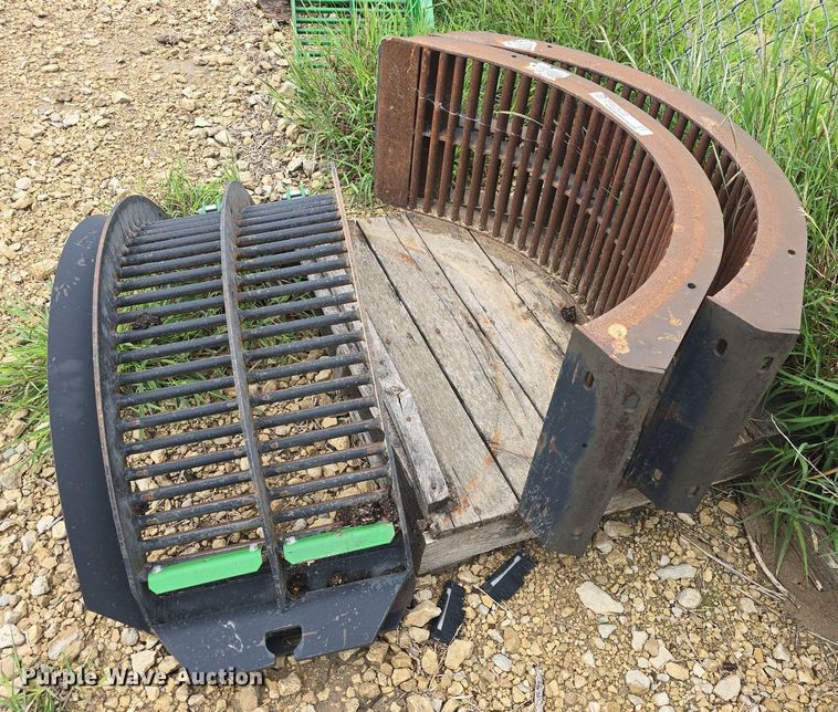 image for item EK6322 (16) John Deere combine concaves