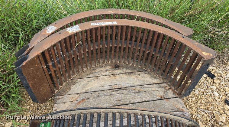 image for item EK6322 (16) John Deere combine concaves